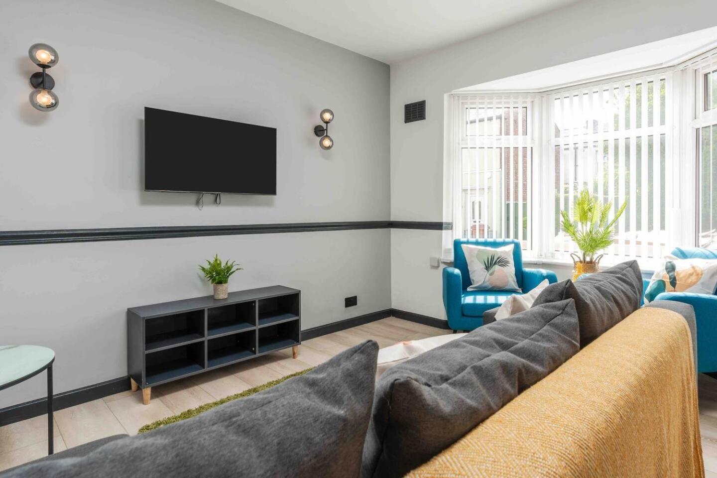 Holiday home 3 Mins To Stadium Wm Dishwasher Sofa Bed *